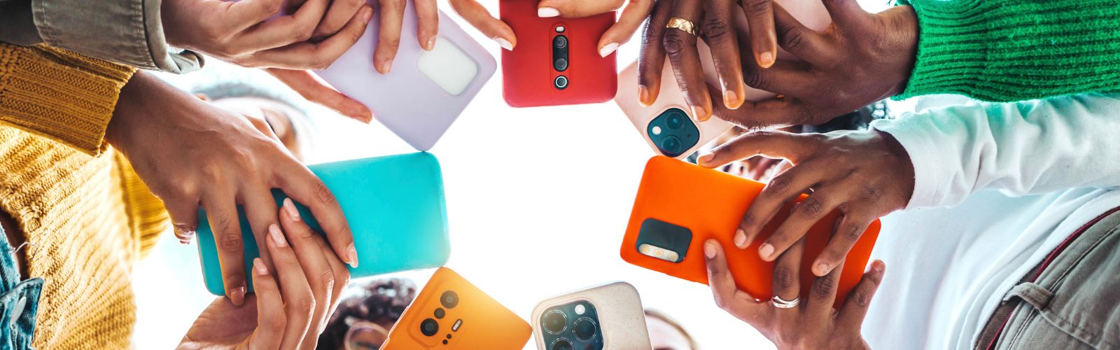 Vivere il digitale, rischi e opportunità per il benessere