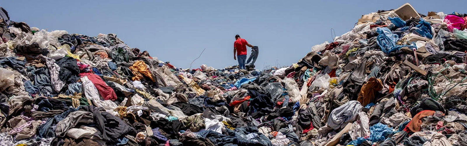 Moda illegale: cosa si nasconde nelle trame dei nostri vestiti