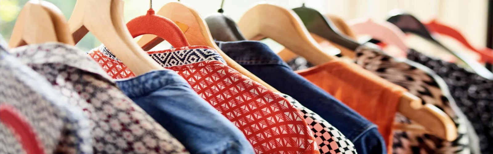 Alta moda, fast e ultra fast fashion: le verità nascoste nelle trame dei nostri vestiti